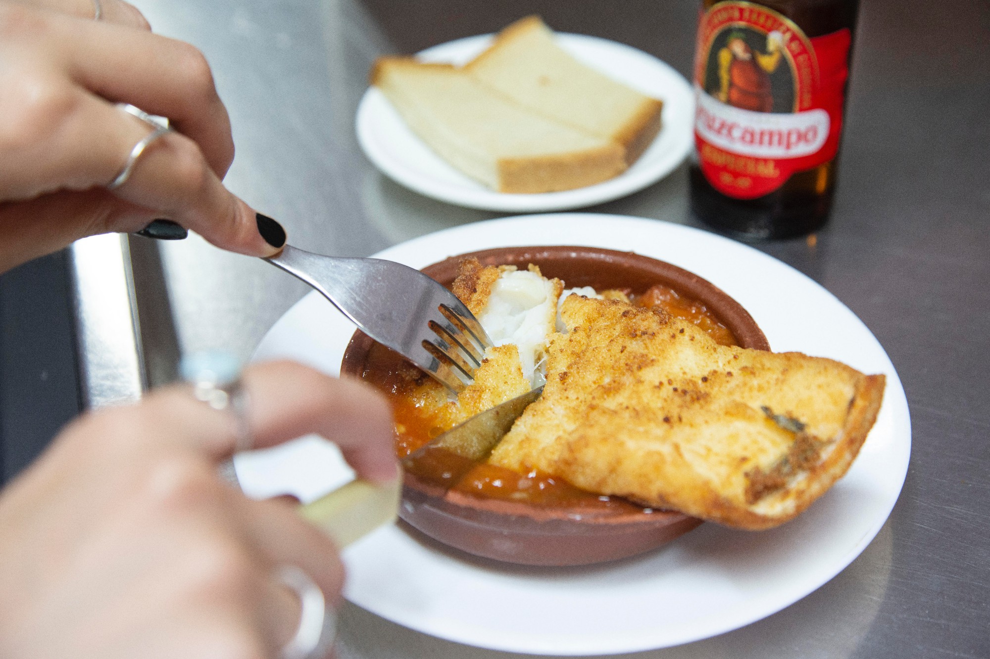 Tapeo Marbella: Paquito El Limpio (tapa de bacalao con tomate) Tapeo Marbella: Paquito El Limpio (tapa de bacalao con tomate)