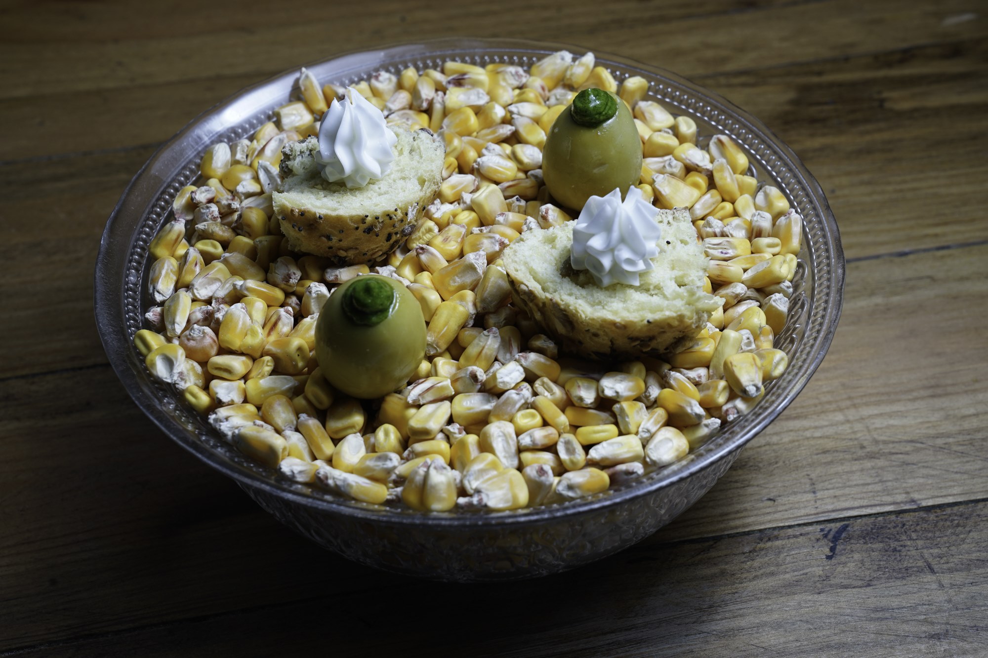 Mantequilla de cabra servida a la manera de 'Gofio'. Mantequilla de cabra servida a la manera de 'Gofio'.