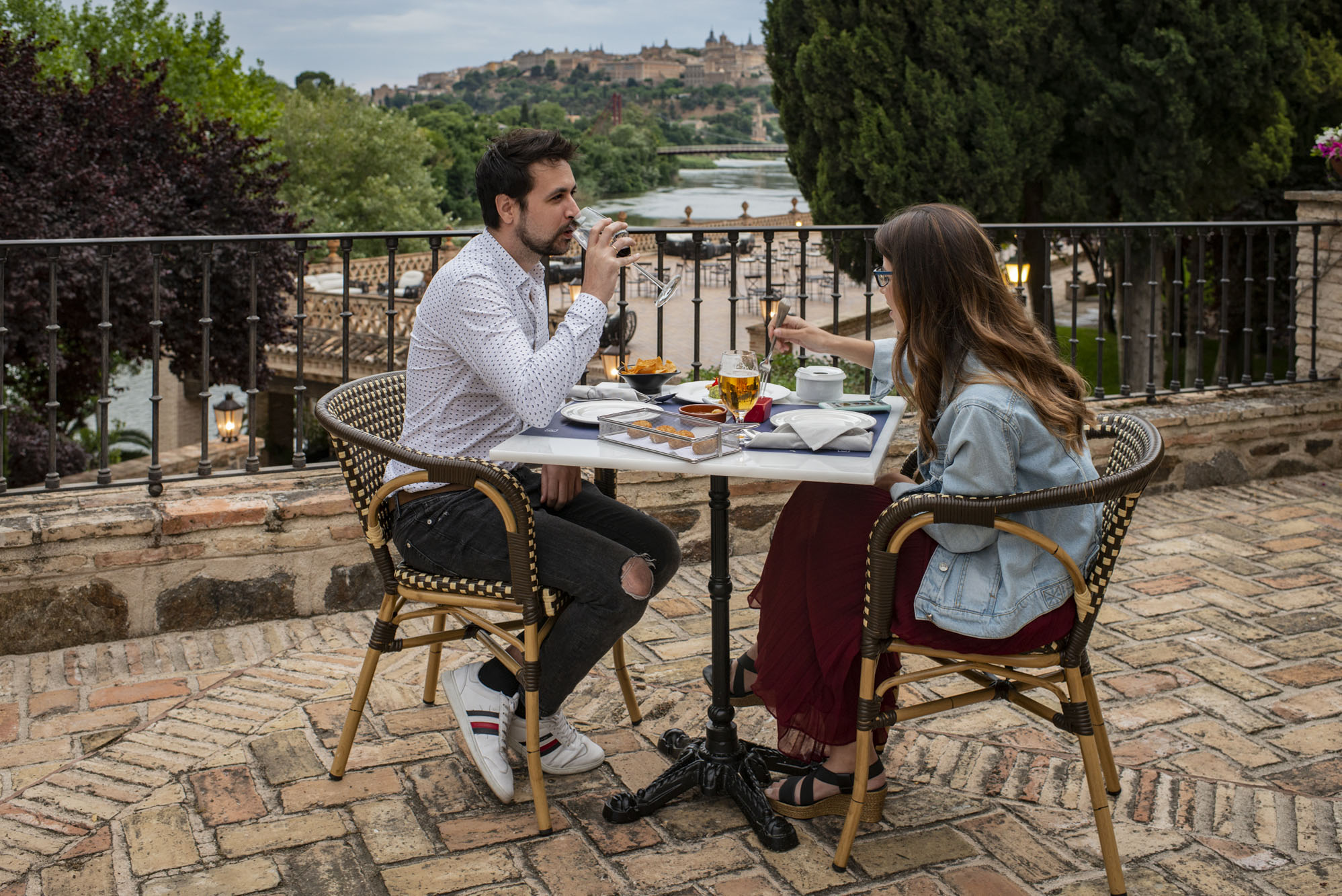 Terraza De Verano Las Noches Del Angel Ivan Cerdeno Toledo Guia Repsol