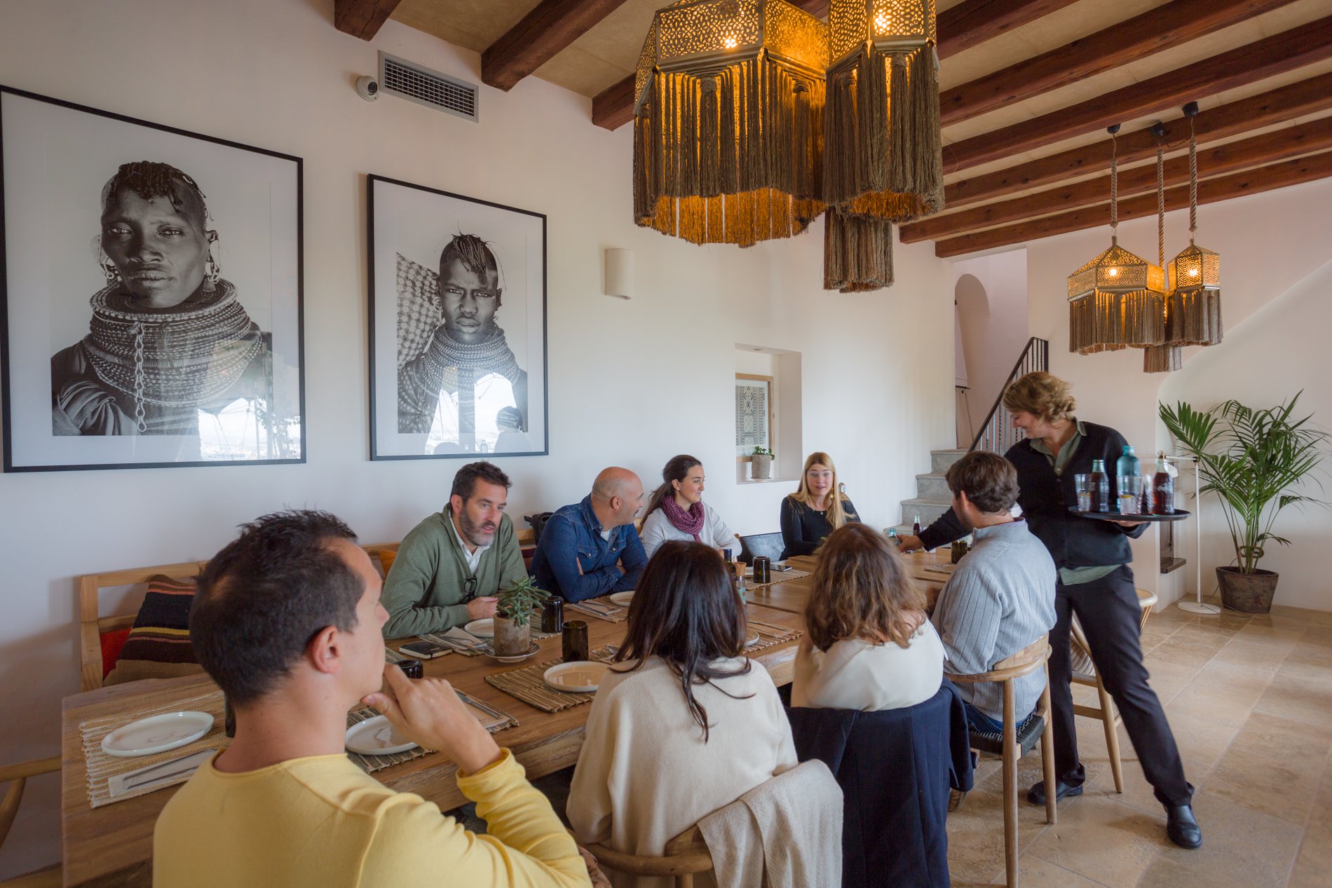 Una oferta de desayunos, carta y menú del día con productos locales y ecológicos. En un futuro, piensan contar con huerto propio. Una oferta de desayunos, carta y menú del día con productos locales y ecológicos. En un futuro, piensan contar con huerto propio.