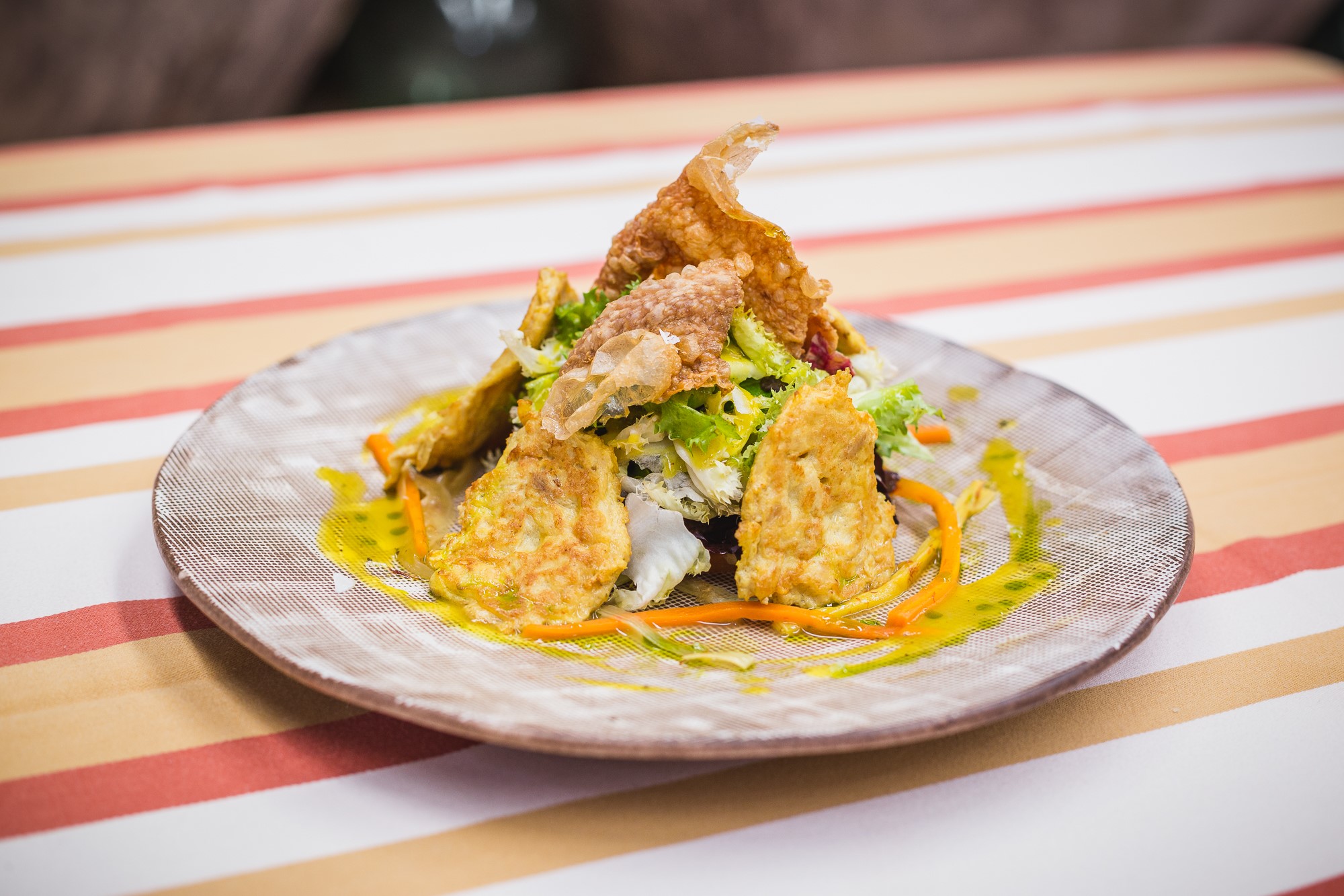 Ensalada de escabeche de pollo. Ensalada de escabeche de pollo.