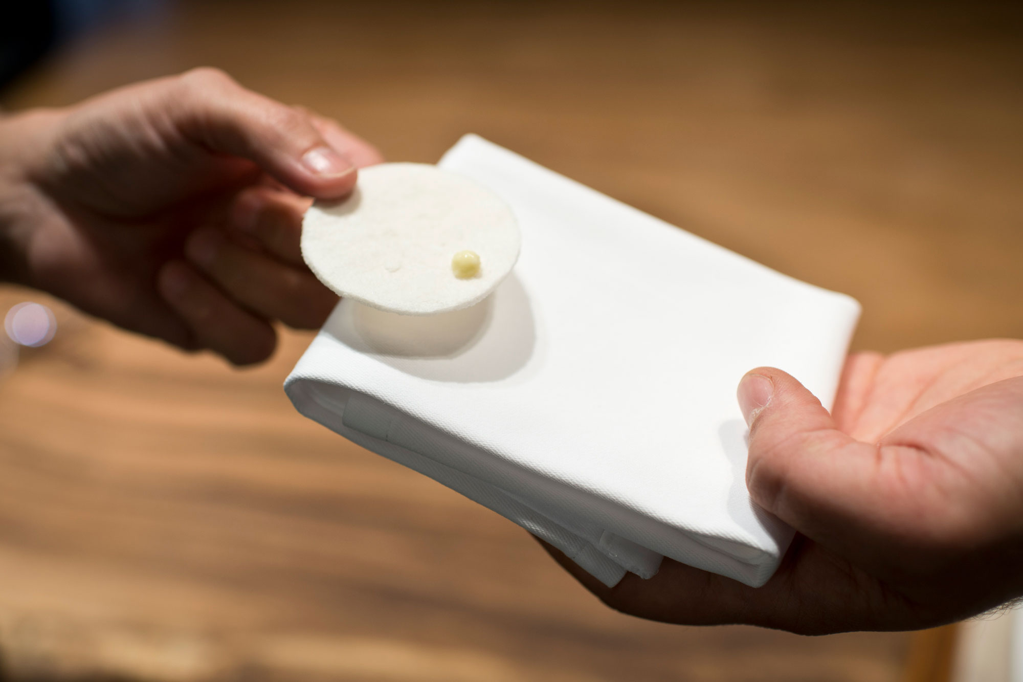 Una hostia de merluza granizada, un producto de culto. Una hostia de merluza granizada, un producto de culto.