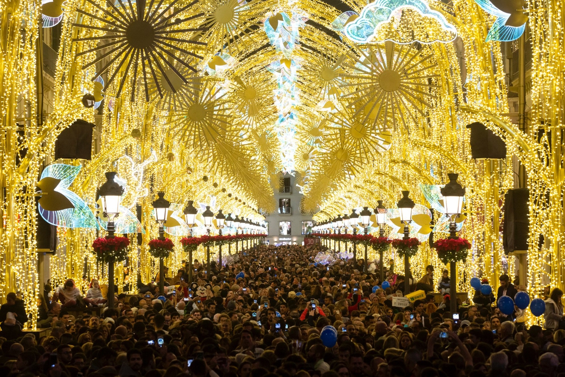 Luces de la calle Larios de Málaga en Navidad Guía Repsol