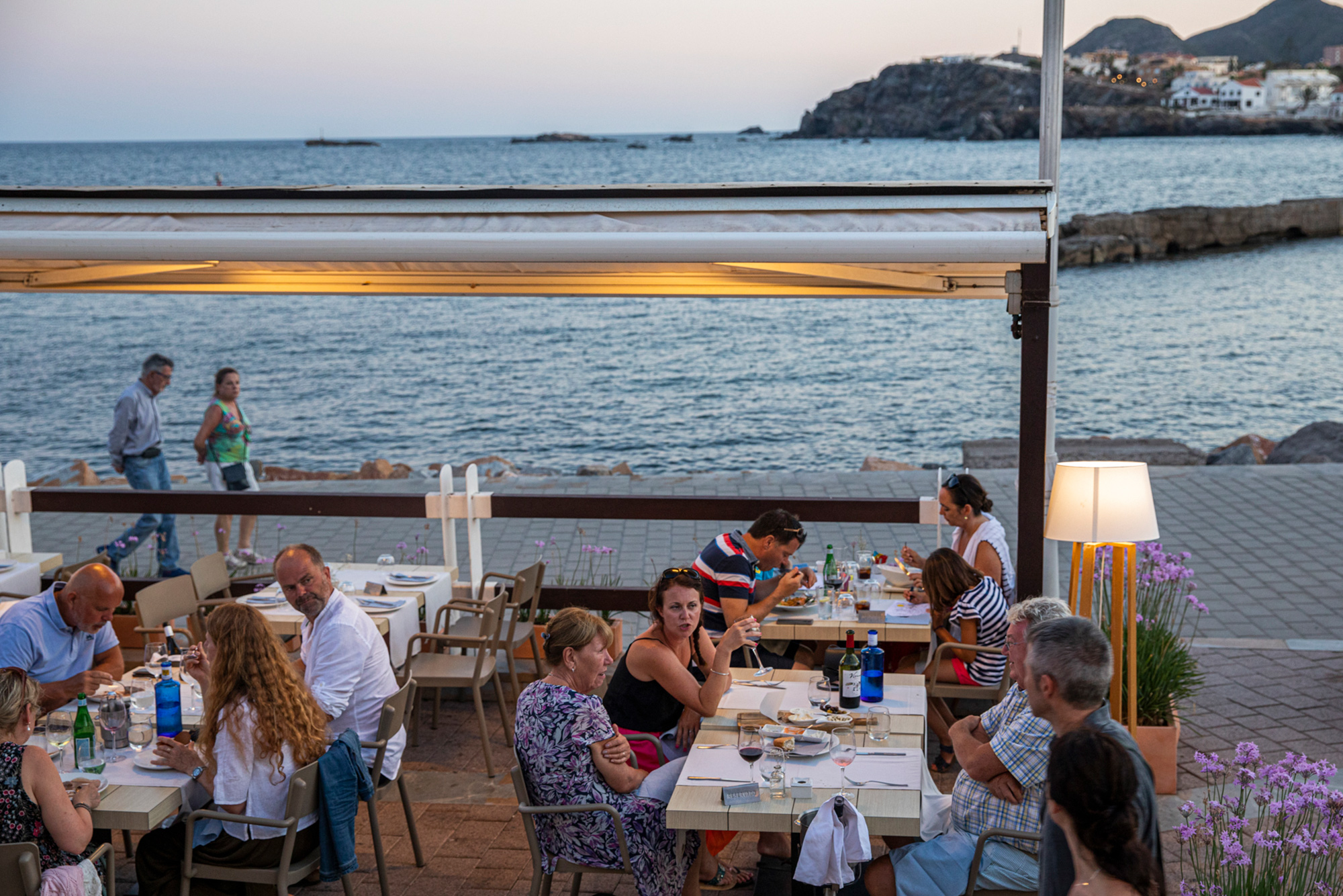 Cabo de Palos es un destino ideal para disfrutar de la playa y los chiringuitos. Foto: Eva Mañez. Cabo de Palos es un destino ideal para disfrutar de la playa y los chiringuitos. Foto: Eva Mañez.