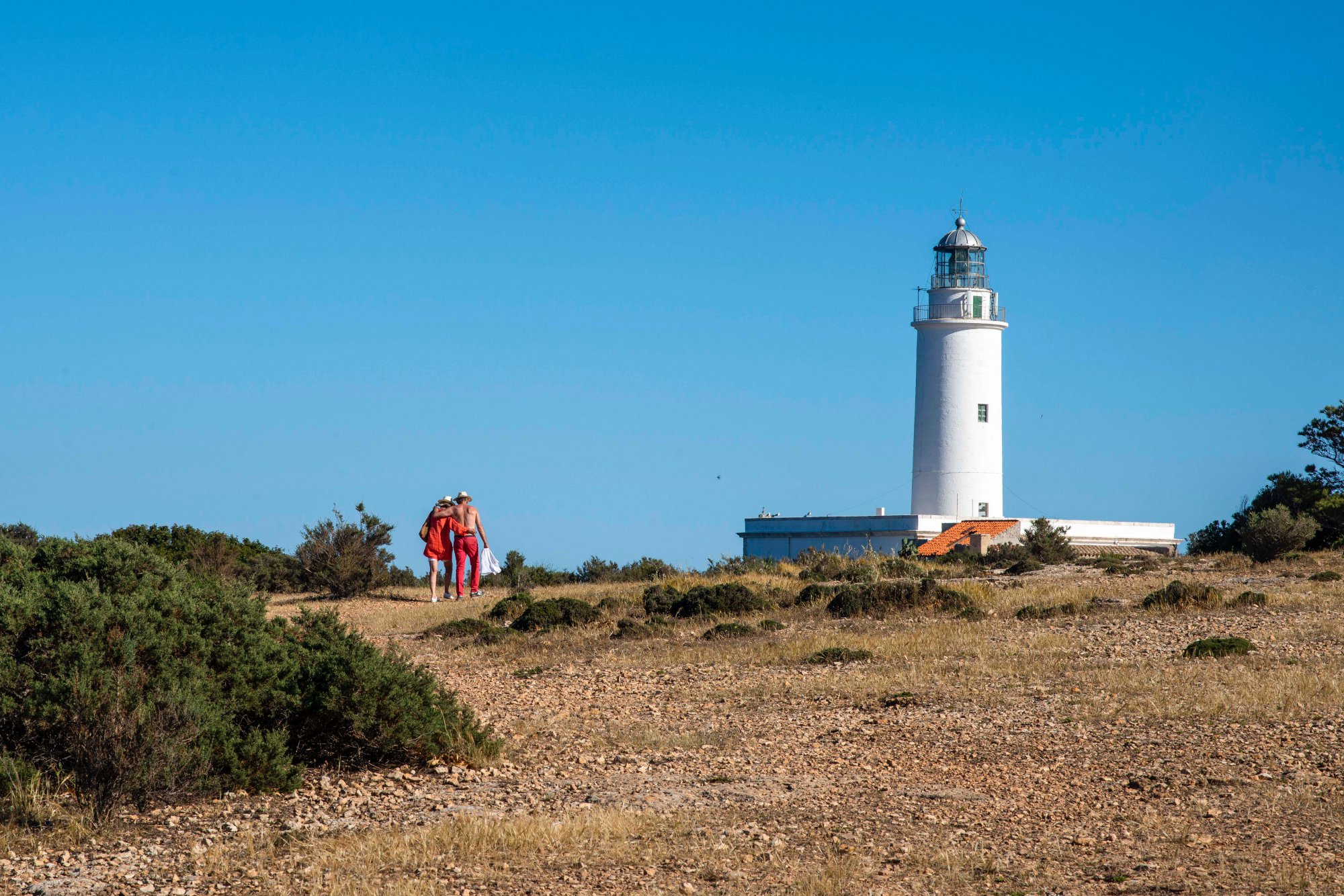 Miradores Formentera: Pareja en el Faro de la Mola Miradores Formentera: Pareja en el Faro de la Mola