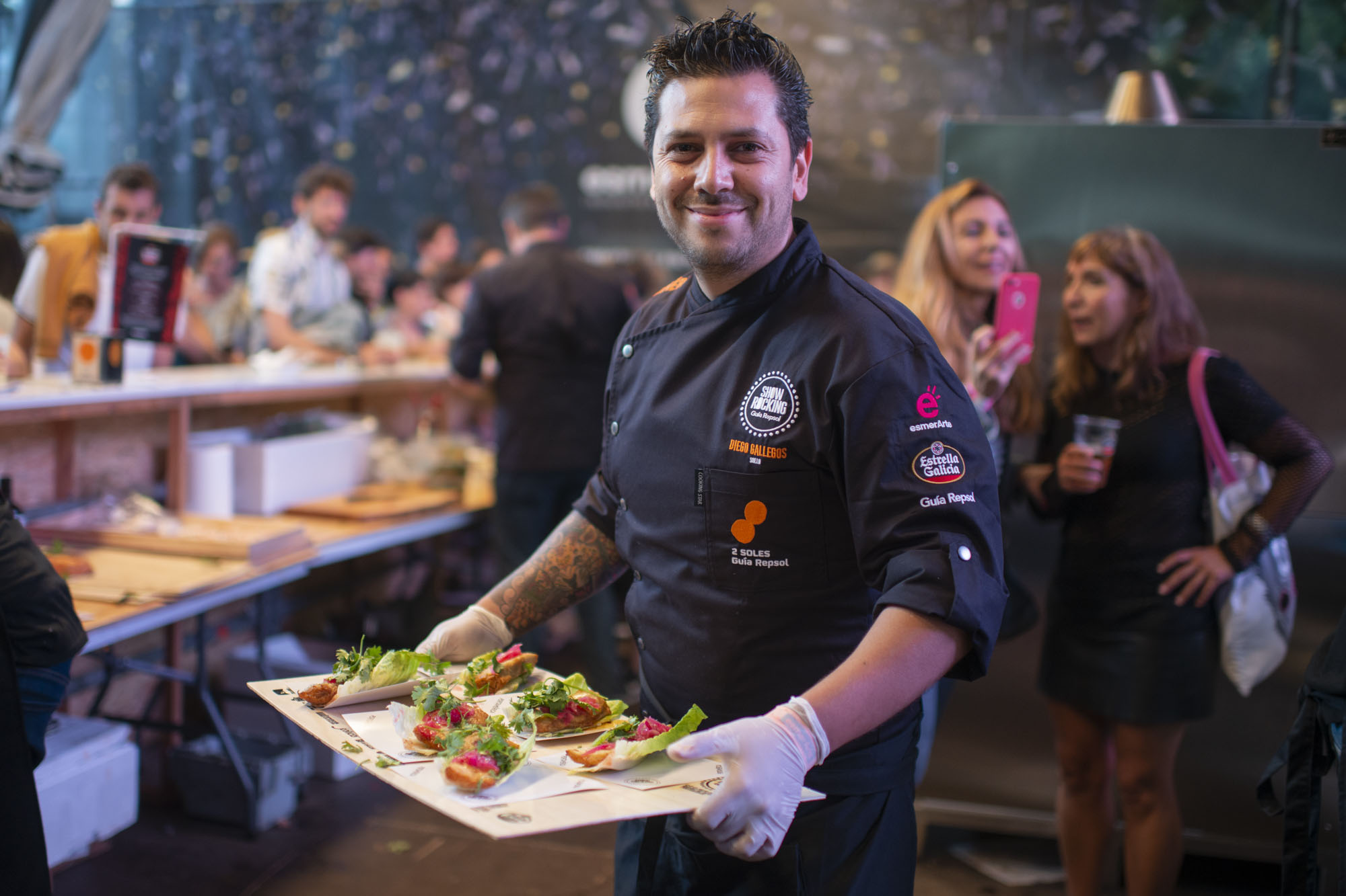 Las dos tapas de Diego Gallegos se sirven también en 'Bistro Bar Arara'. Las dos tapas de Diego Gallegos se sirven también en 'Bistro Bar Arara'.