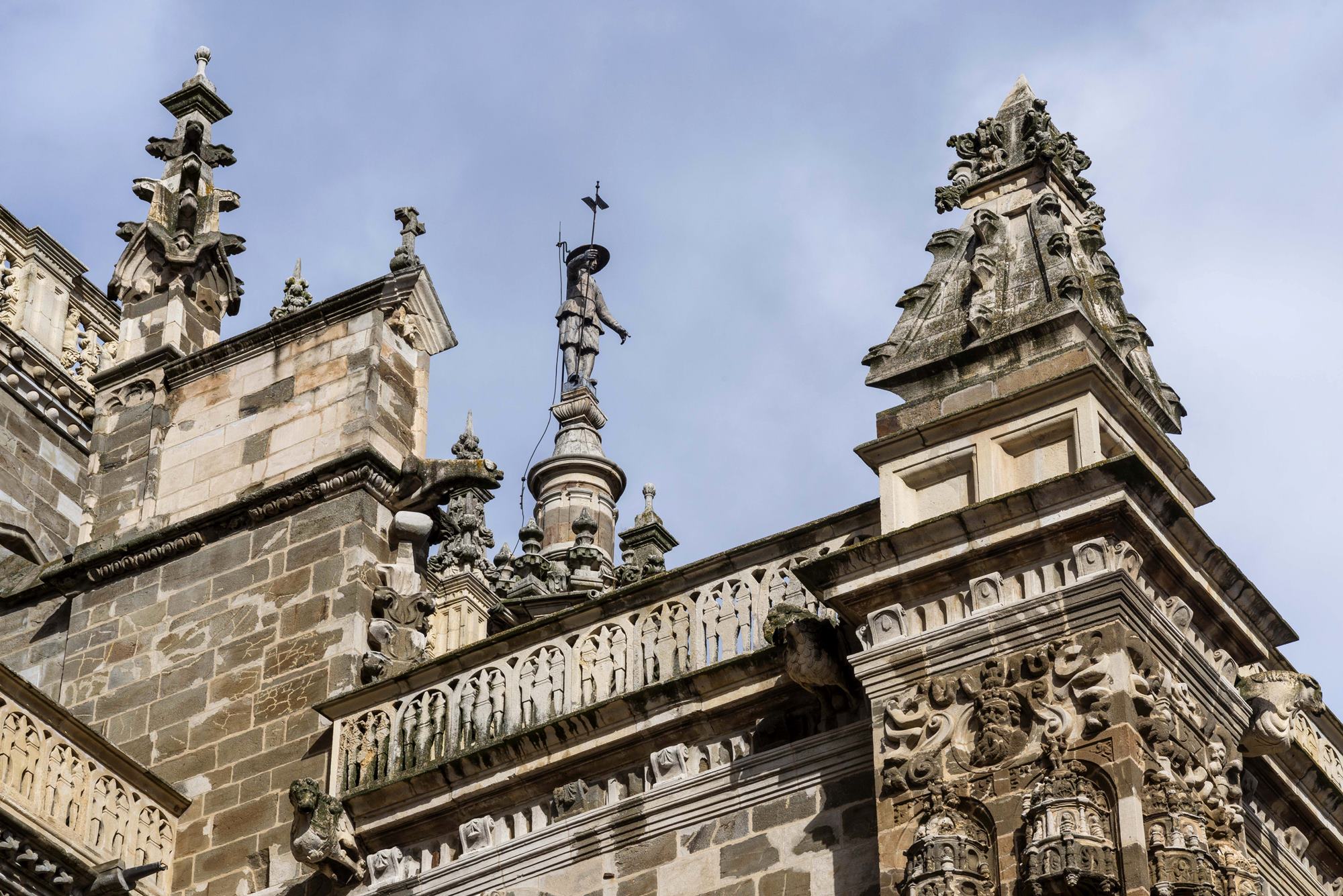 Pedro Mato, el héroe de los astorganos y vigía de la catedral. Pedro Mato, el héroe de los astorganos y vigía de la catedral.