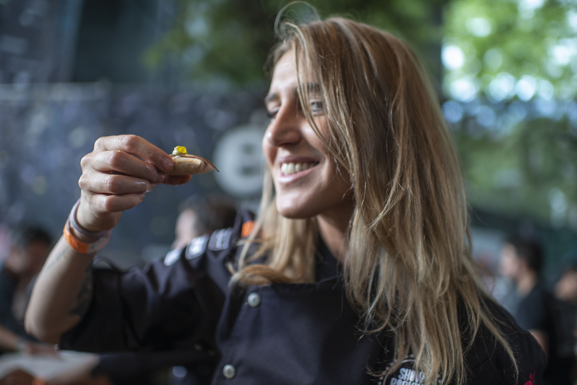 Nagore y su gilda Joxefa, un bocado sorprendente. Nagore y su gilda Joxefa, un bocado sorprendente.