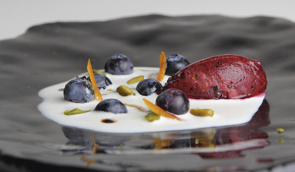 Uno de los postres que elabora Ignacio Solana en su restaurante de Ampuero. Foto: La Solana. Uno de los postres que elabora Ignacio Solana en su restaurante de Ampuero. Foto: La Solana.