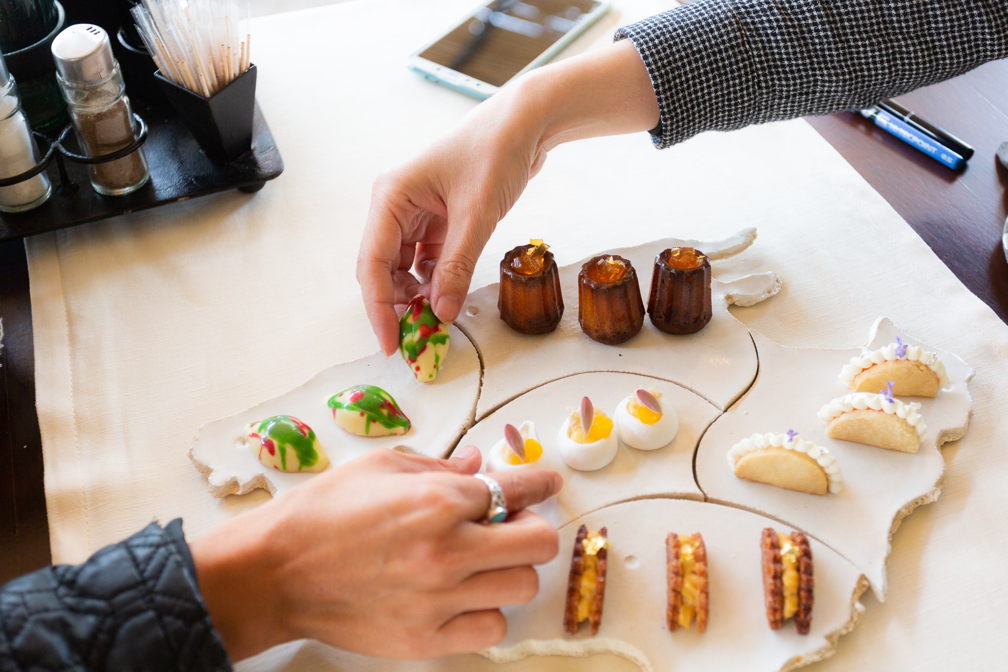 petit four andreu genestra petit four andreu genestra