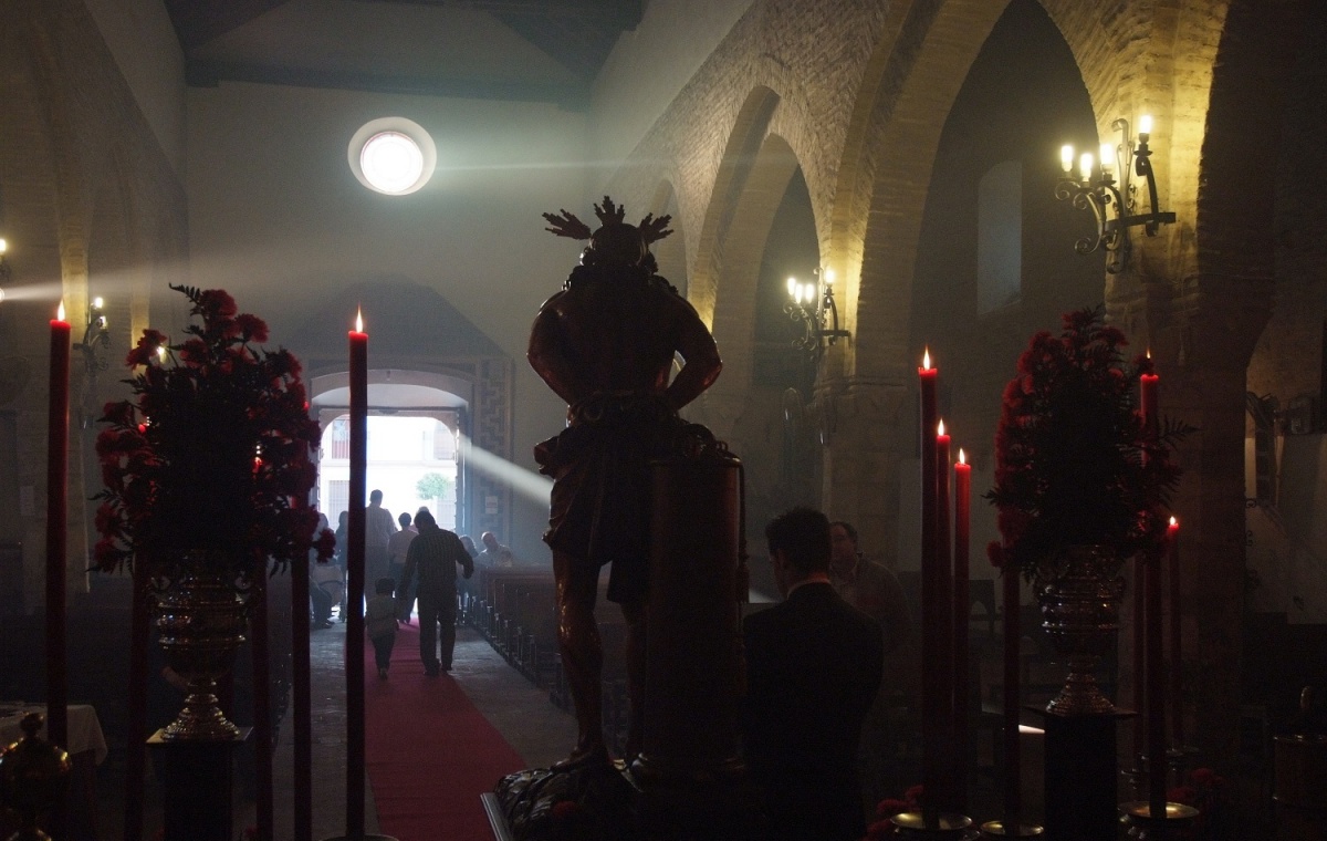 Semana Santa religiosa: El Cristo de Lucena, preparado para salir. Semana Santa religiosa: El Cristo de Lucena, preparado para salir.