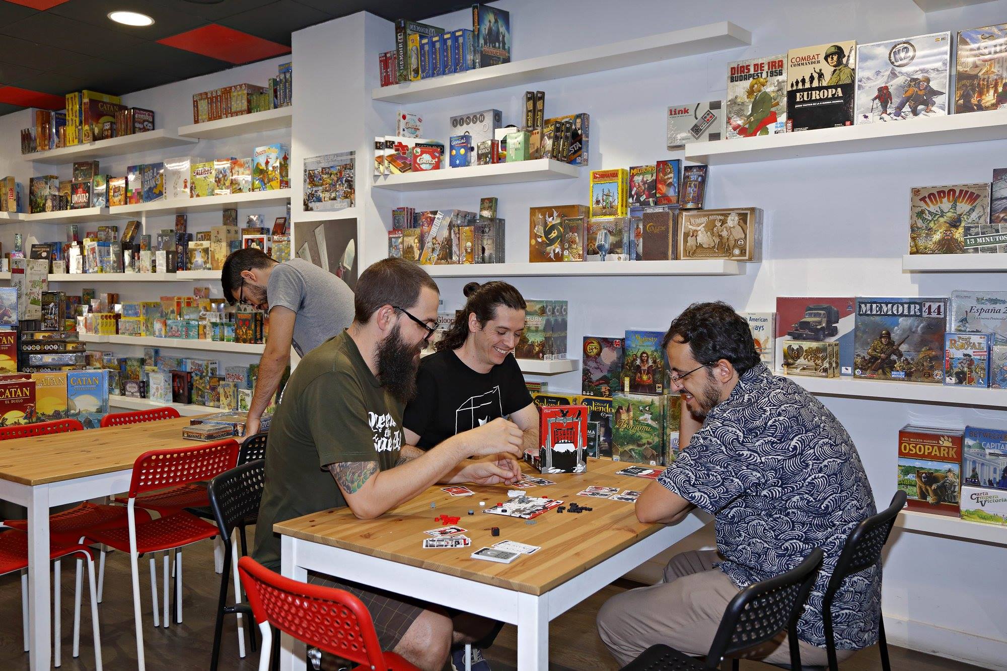 'Zacatrús' cuenta con una zona en la que probar los juegos e incluso hacer torneos. 'Zacatrús' cuenta con una zona en la que probar los juegos e incluso hacer torneos.