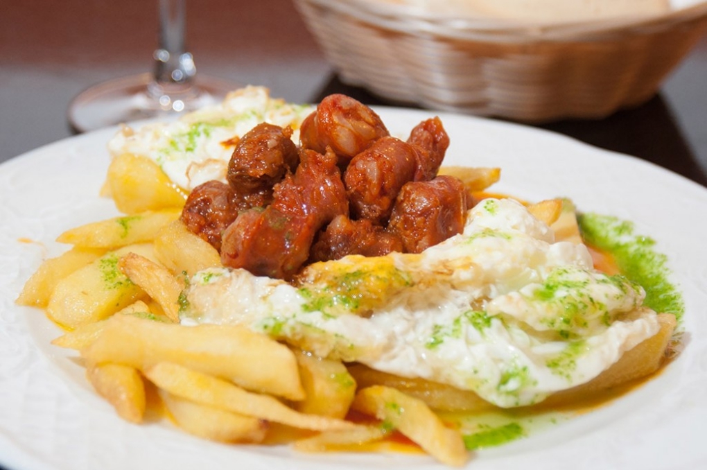 ¿Qué tal unos huevos con chistorra en Casablanca? Foto: Bar Casablanca. ¿Qué tal unos huevos con chistorra en Casablanca? Foto: Bar Casablanca.