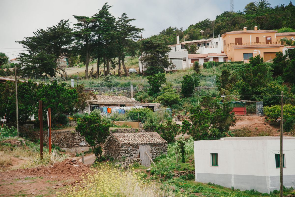 Vista del pueblo de Los Bailaderos, en el parque rural de Teno, en Tenerife. Vista del pueblo de Los Bailaderos, en el parque rural de Teno, en Tenerife.