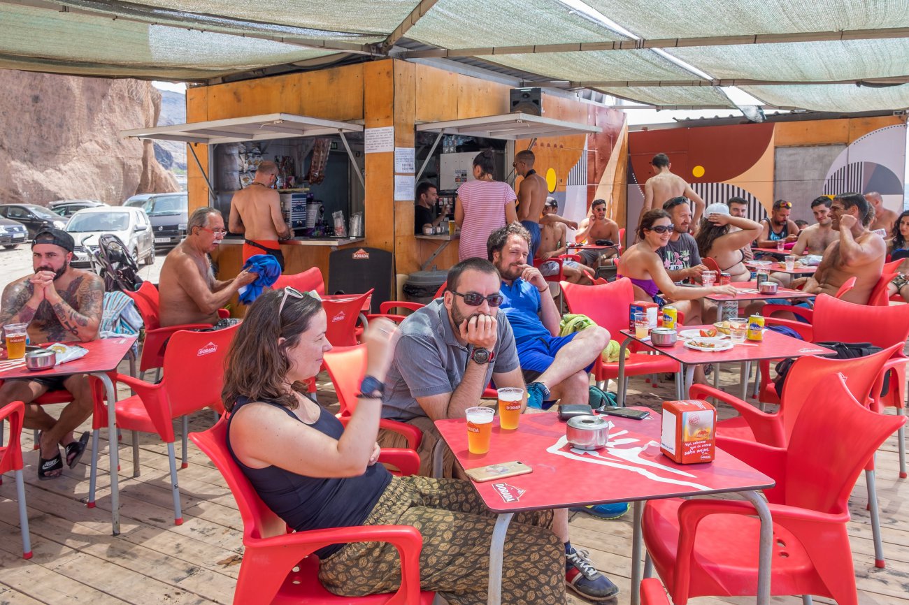 'Kiosco Kraken' (Playa de Las Gaviotas): clientes 'Kiosco Kraken' (Playa de Las Gaviotas): clientes