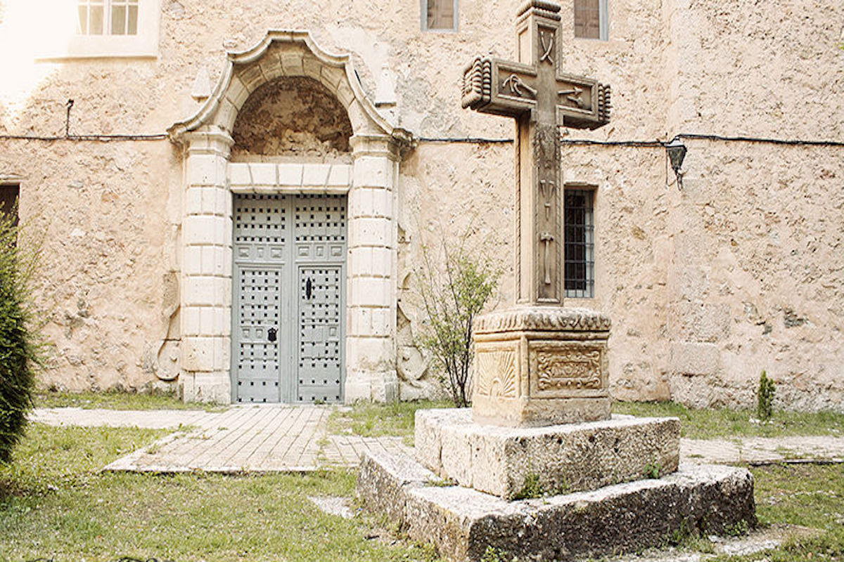 Cruz del Diablo. Foto: Ángeles E.S Fotografía. Cruz del Diablo. Foto: Ángeles E.S Fotografía.