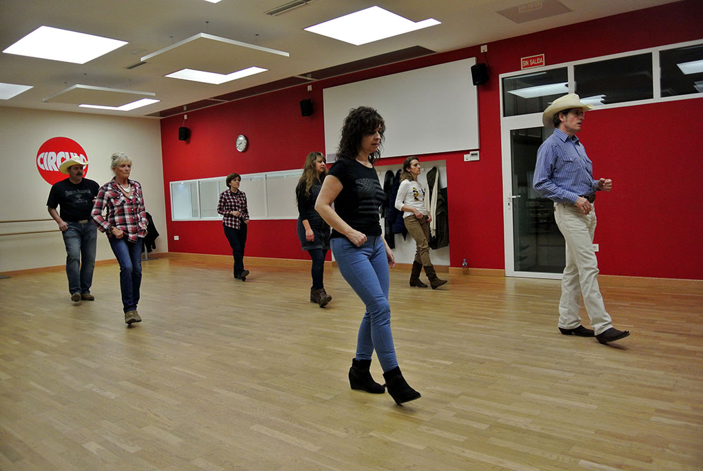 Así bailan los vaqueros. Foto: Círculo de Baile. Así bailan los vaqueros. Foto: Círculo de Baile.