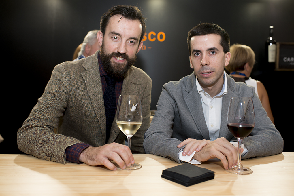 Urko Mugartegui y Carlos García Mayoralas, dos protagonistas de la revolución de los camareros. Foto: Sofía Moro. Urko Mugartegui y Carlos García Mayoralas, dos protagonistas de la revolución de los camareros. Foto: Sofía Moro.