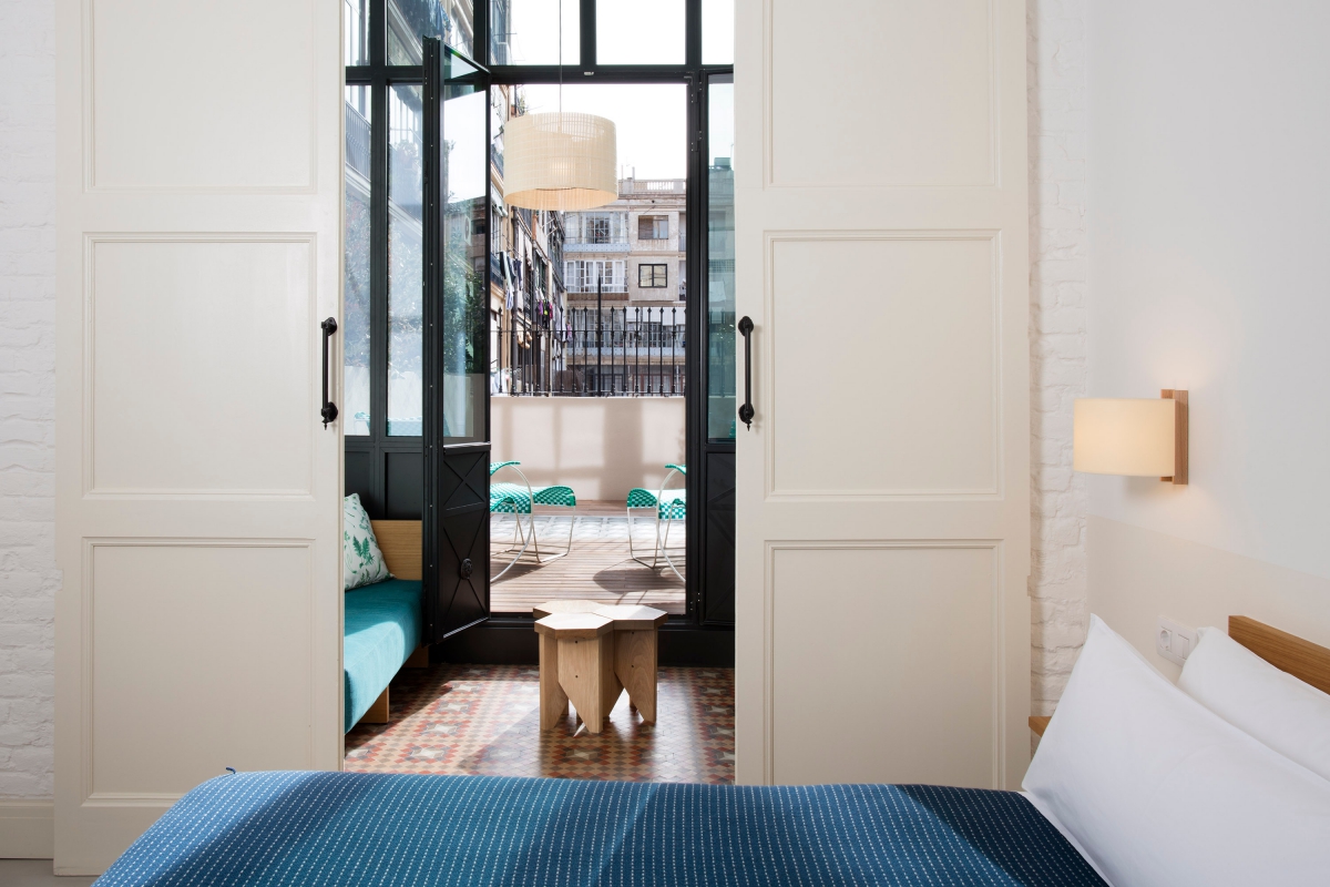 El dormitorio, sobrio y elegante. Foto: Casa Bonay. Metrixell Arjalaguer. El dormitorio, sobrio y elegante. Foto: Casa Bonay. Metrixell Arjalaguer.