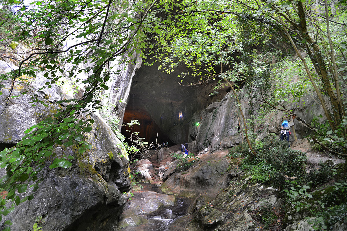 Zugarramurdi: Cueva de las Brujas. Foto: Alfredo Merino | Marga Estebaranz Zugarramurdi: Cueva de las Brujas. Foto: Alfredo Merino | Marga Estebaranz