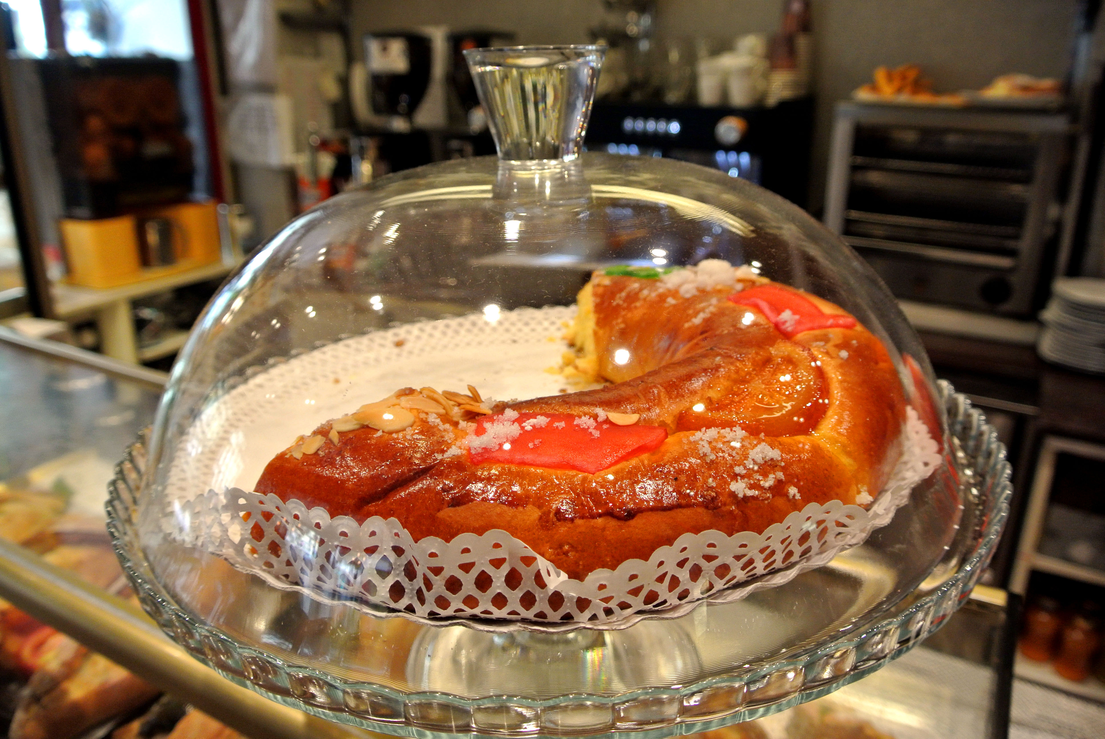 Vait prepara un roscón tradicional sin aditivos. Vait prepara un roscón tradicional sin aditivos.