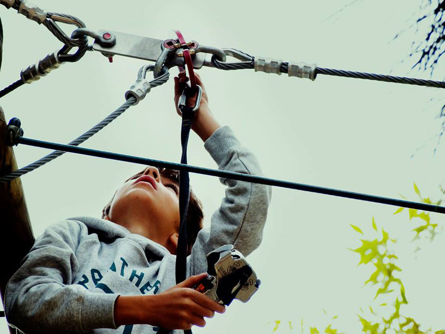 Aventura y emociones fuertes para los más pequeños. Foto: Forestal Park Guadarrama. Aventura y emociones fuertes para los más pequeños. Foto: Forestal Park Guadarrama.