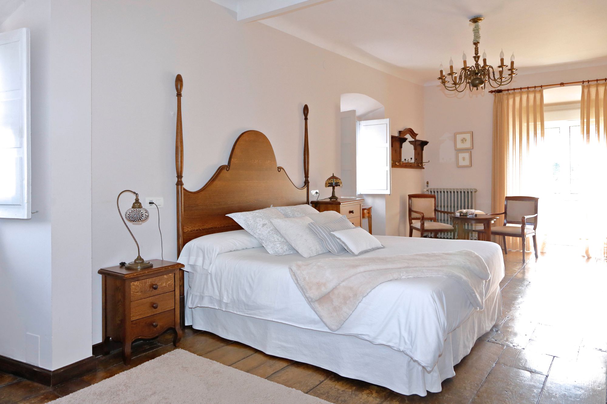 La Casona de Amandi (Villaviciosa, Asturias): habitación principal La Casona de Amandi (Villaviciosa, Asturias): habitación principal