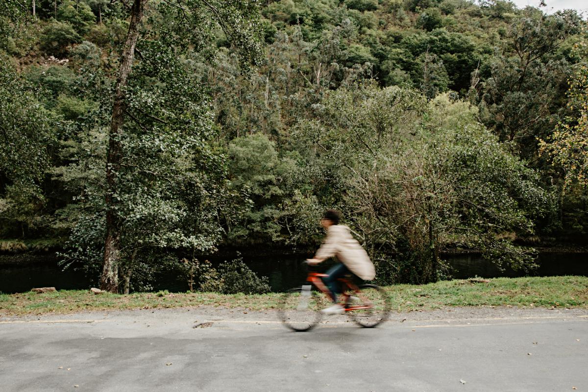 Pueden alquilarse bicis para recorrer algunas rutas. Pueden alquilarse bicis para recorrer algunas rutas.