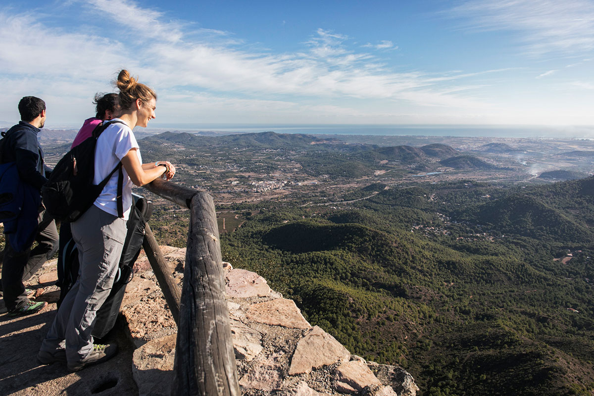 Las vistas desde lo alto del mirador de El Garbí. Las vistas desde lo alto del mirador de El Garbí.