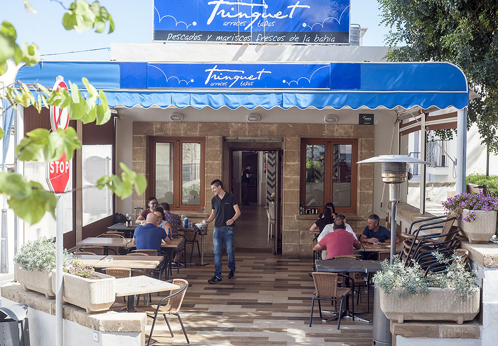 El restaurante está levantado sobre un antiguo trinquete de Jávea. El restaurante está levantado sobre un antiguo trinquete de Jávea.