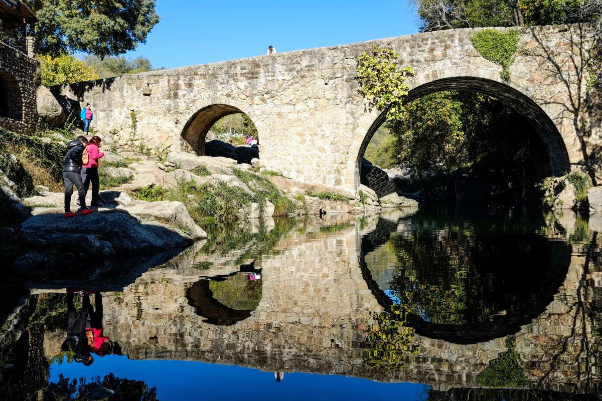 La zona de La Vera está repleta de limpias y transparentes gargantas. La zona de La Vera está repleta de limpias y transparentes gargantas.