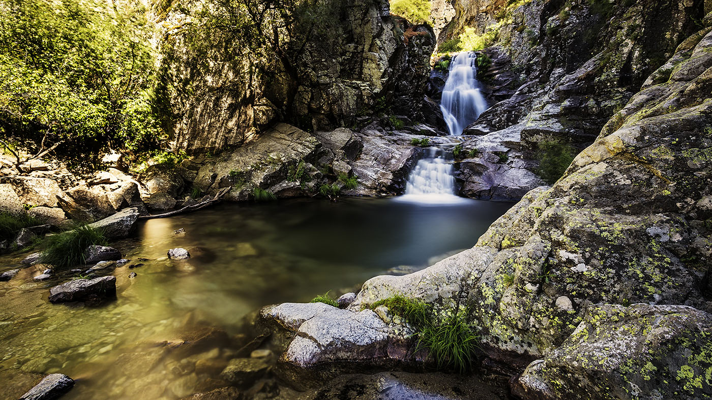 Cascadas de Sierra de Guadarrama: del Purgatorio Cascadas de Sierra de Guadarrama: del Purgatorio