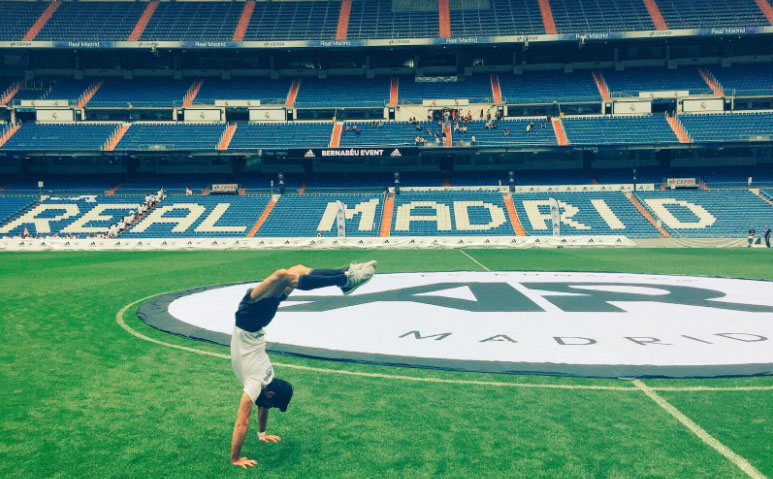 Madridista hasta la médula, sus redes sociales están plagadas de fotos mostrando su gran afición. Foto: Miguel Ángel Muñoz. Madridista hasta la médula, sus redes sociales están plagadas de fotos mostrando su gran afición. Foto: Miguel Ángel Muñoz.