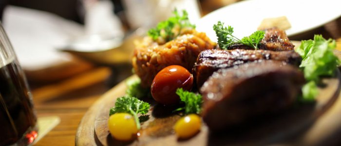 Hay muchas opciones de restauración en las pistas de esquí. Hay muchas opciones de restauración en las pistas de esquí.