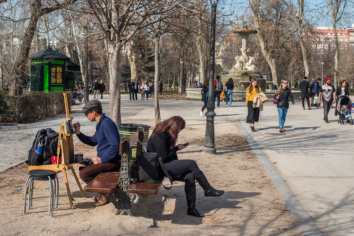 Da igual que vivan del arte en el paseo o solo vayas a plasmarlo. Da igual que vivan del arte en el paseo o solo vayas a plasmarlo.
