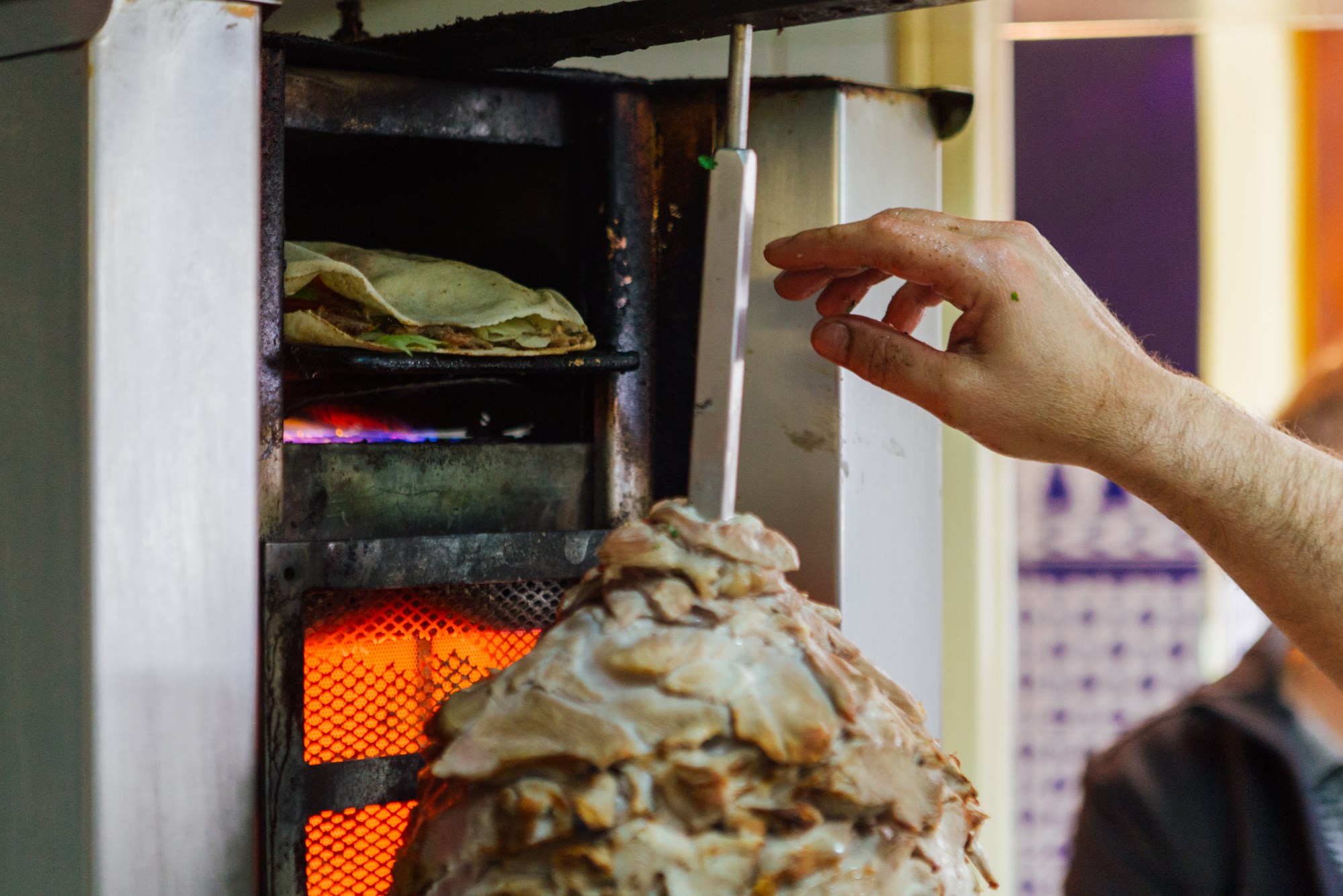 El asador de 'El Cocinero de Damasco' se hizo por encargo con el diseño de Salem. El asador de 'El Cocinero de Damasco' se hizo por encargo con el diseño de Salem.