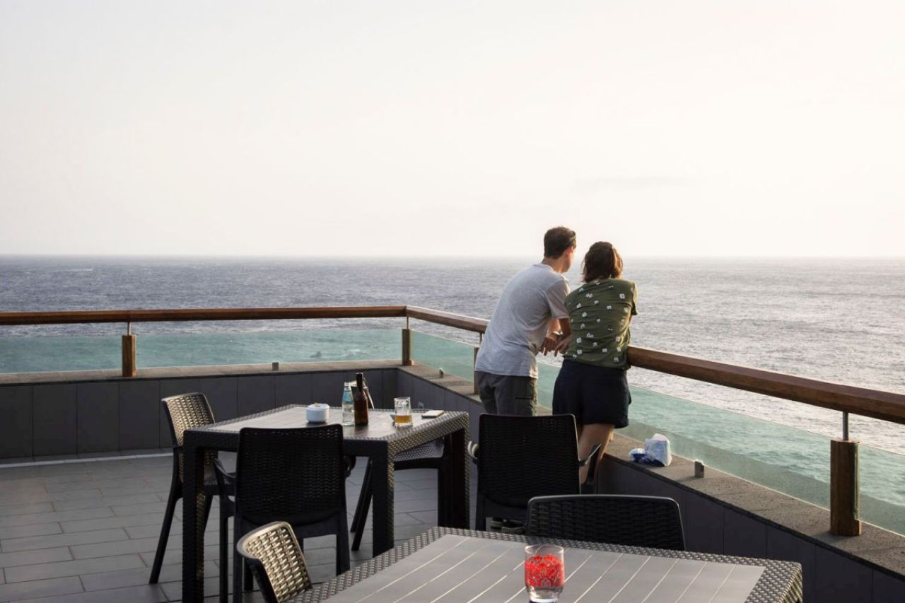 Las vistas desde la terraza del restaurante no tienen fin. Las vistas desde la terraza del restaurante no tienen fin.