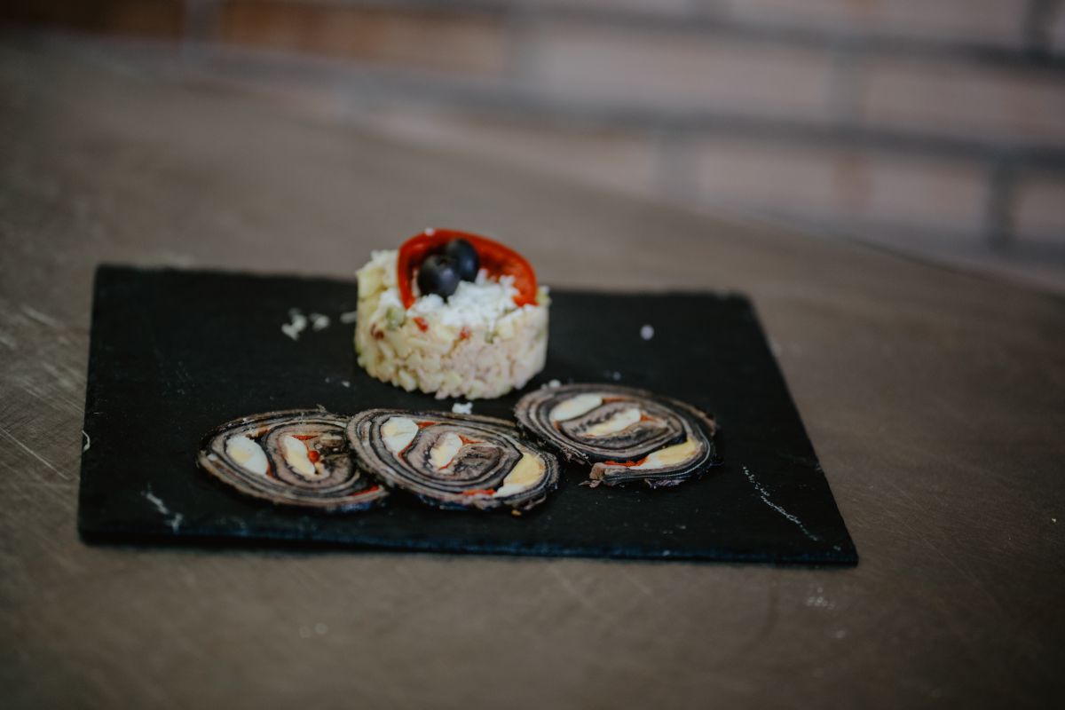 Plato de lamprea del restaurante 'Os Pirús'. Plato de lamprea del restaurante 'Os Pirús'.