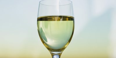 La copa Riesling es apropiada para vinos blancos como el txakoli de Getaria La copa Riesling es apropiada para vinos blancos como el txakoli de Getaria