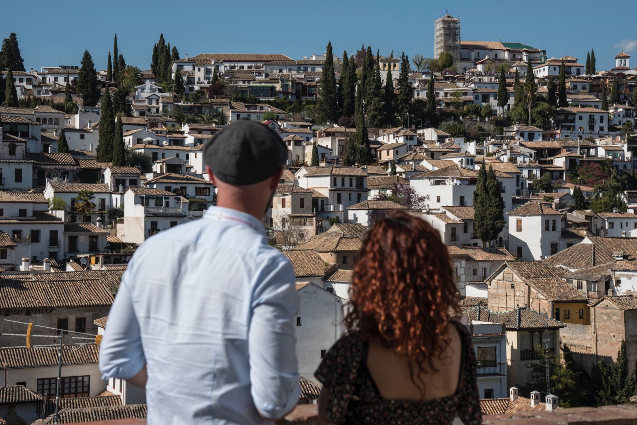 El Albaicín desde el Mirador de la Almanzora, en el barrio de La Churra. El Albaicín desde el Mirador de la Almanzora, en el barrio de La Churra.