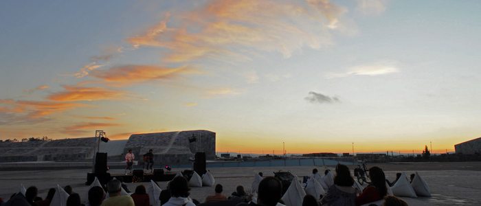 En la explanada de la Cidade da cultura también se hacen conciertos al atardecer / Flickr Teterocamonde En la explanada de la Cidade da cultura también se hacen conciertos al atardecer / Flickr Teterocamonde