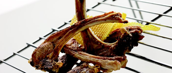 Chuletillas al sarmiento. Foto: Turismo de La Rioja. Chuletillas al sarmiento. Foto: Turismo de La Rioja.