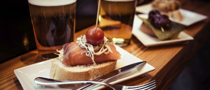 Tapas y cañas. Tapas y cañas.