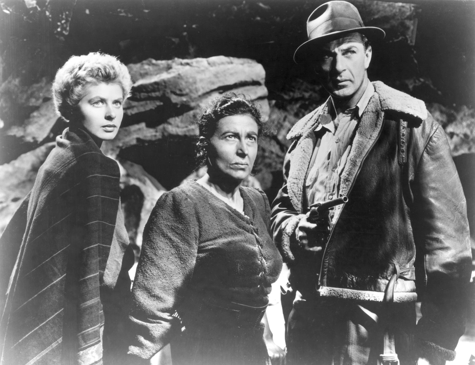 Ingrid Bergman, Gary Cooper y en el centro, Katina Paxinou (Pilar), que ganó el Oscar. Ingrid Bergman, Gary Cooper y en el centro, Katina Paxinou (Pilar), que ganó el Oscar.