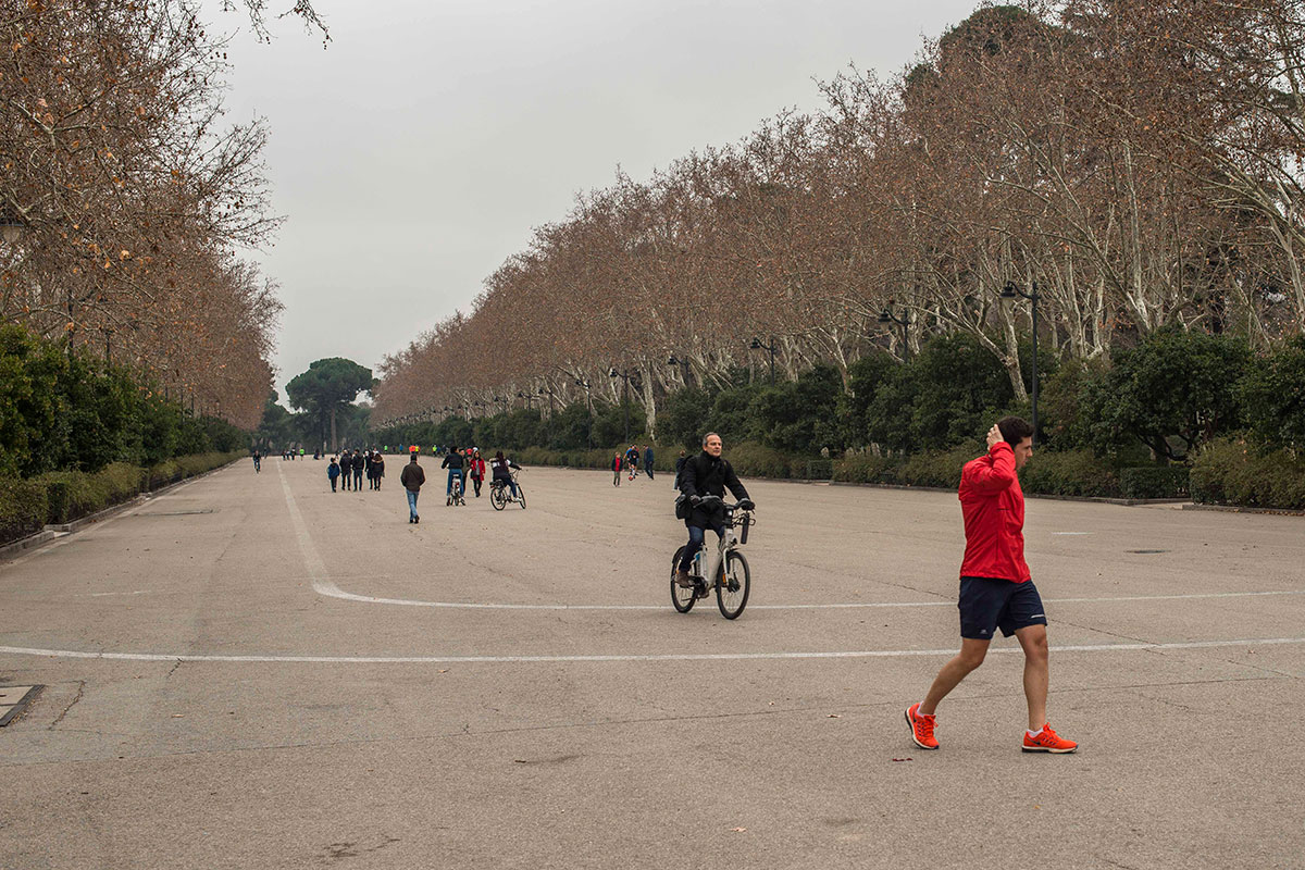 El Paseo de Coches se llenó de automóviles averiados durante la Guerra Civil. El Paseo de Coches se llenó de automóviles averiados durante la Guerra Civil.