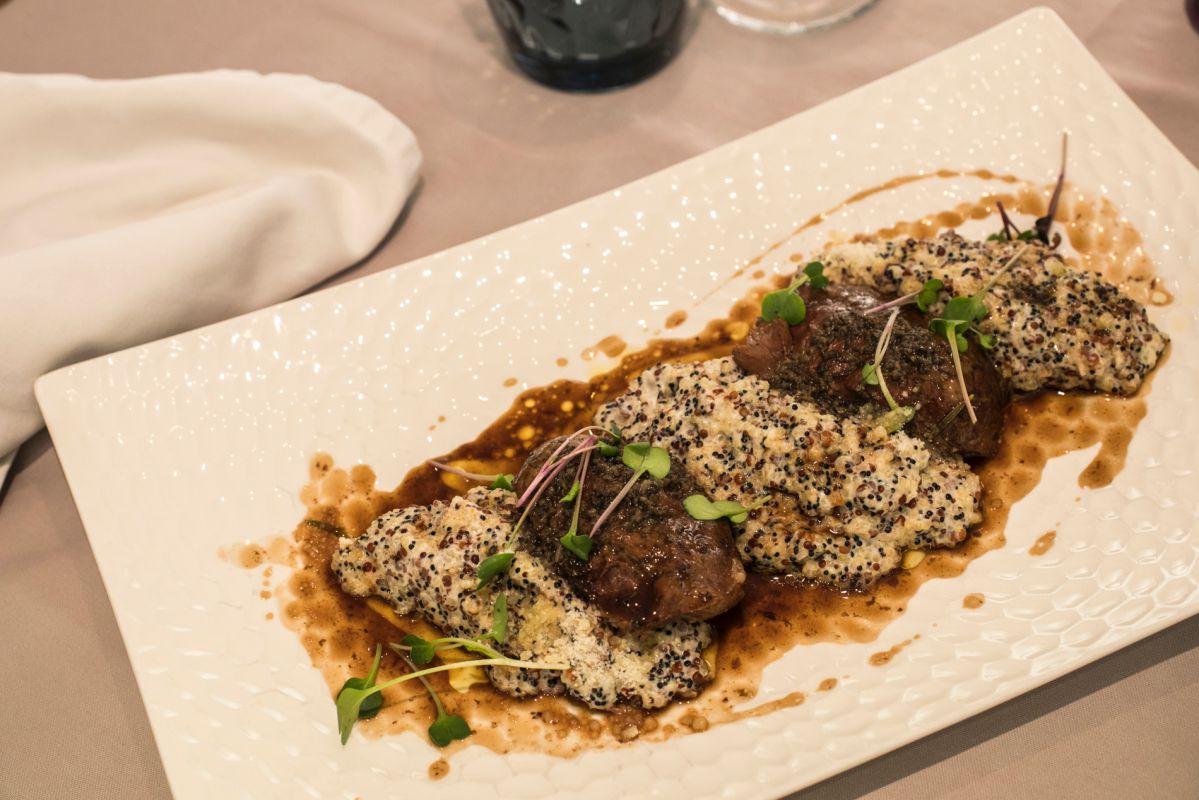 Quinotto con carrillera de ibérico con aroma de trufa. Quinotto con carrillera de ibérico con aroma de trufa.
