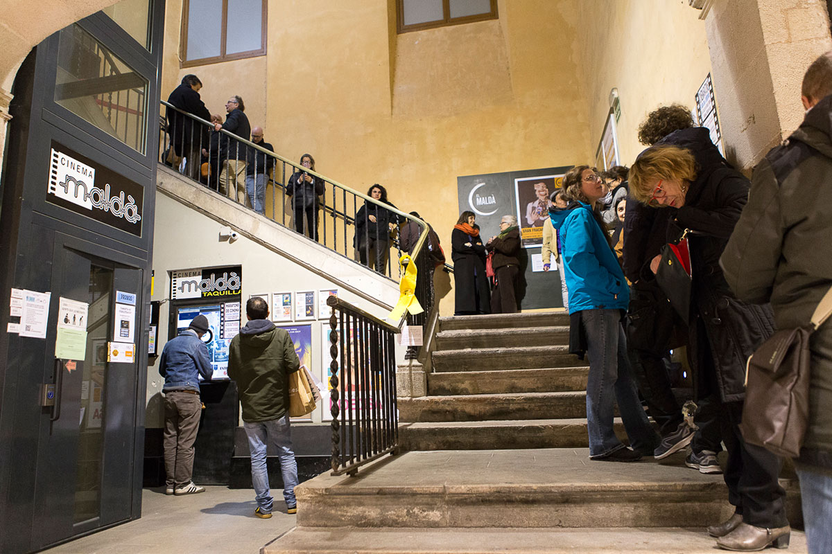 El 'Cinema Maldà' es el único cine del barrio. El 'Cinema Maldà' es el único cine del barrio.