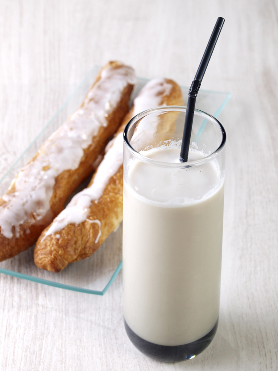 Horchata de chufa and fartons. Horchata de chufa and fartons.