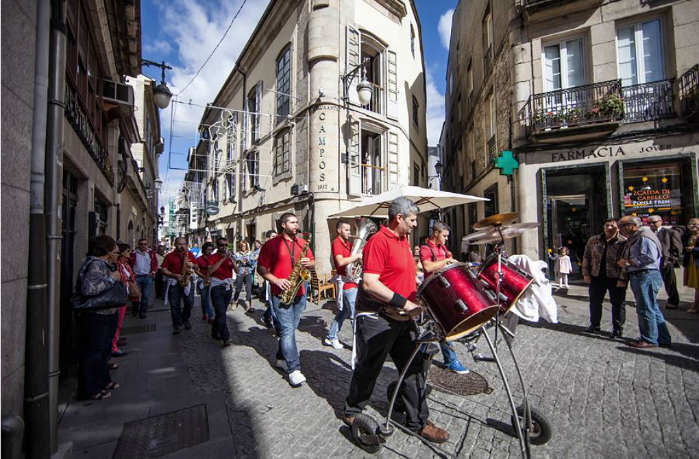 La música sale a tu encuentro. Foto: San Froilán. La música sale a tu encuentro. Foto: San Froilán.