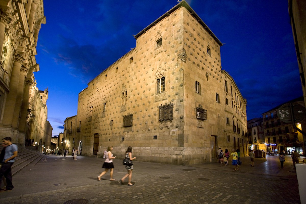 Casa de Las Conchas. Foto: Turismo de Salamanca. Casa de Las Conchas. Foto: Turismo de Salamanca.
